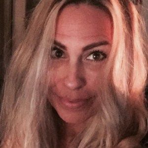 Meet your Posher, Lorine